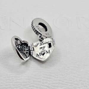 ⚘️Authentic Pandora ⭐️RETIRED⭐️ MOM DANGLE CHARM